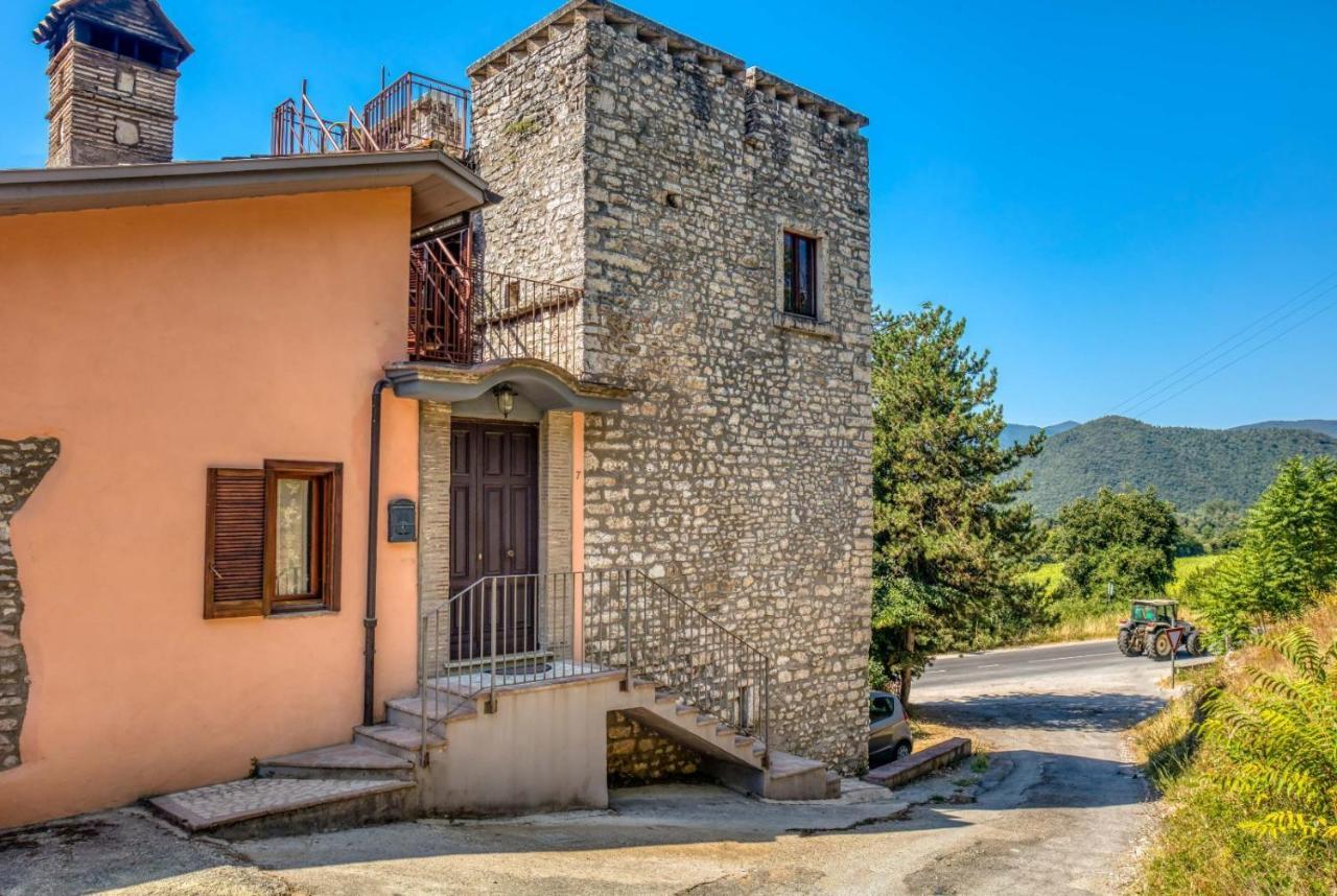 La Torre Di Piediluco Lägenhet Col Sant'Angelo Exteriör bild